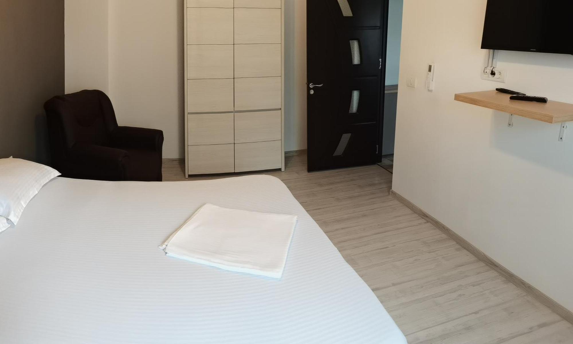 Carla'S Place Ap1 Oradea Dış mekan fotoğraf